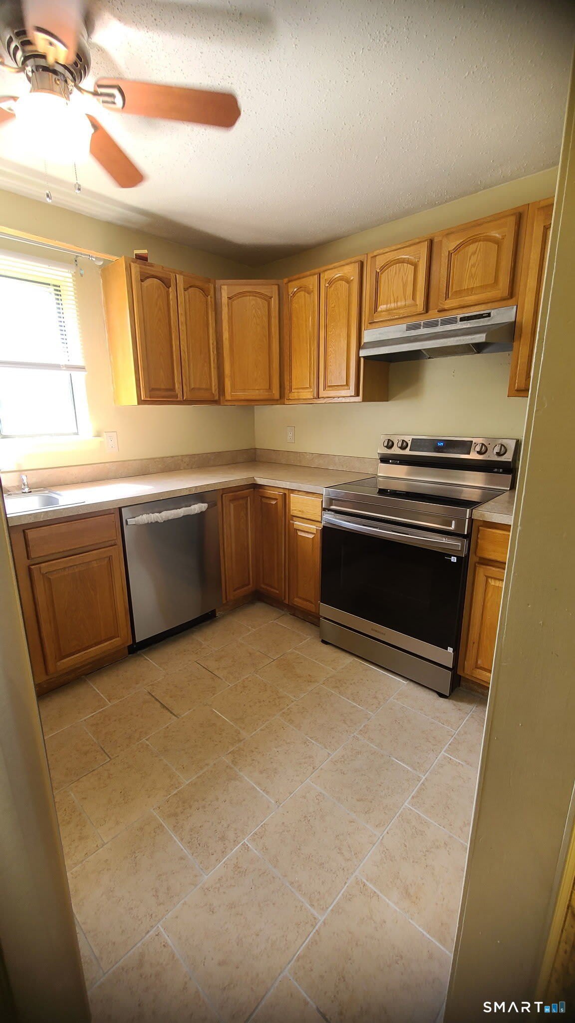 285 High Path Road – photo 3