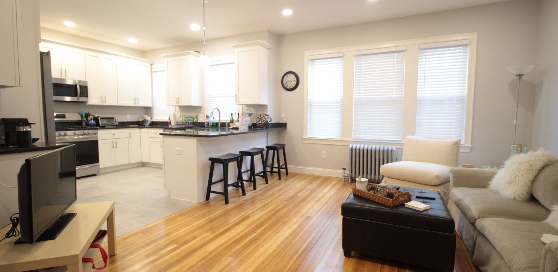 Charming 4 Bedroom – photo 2
