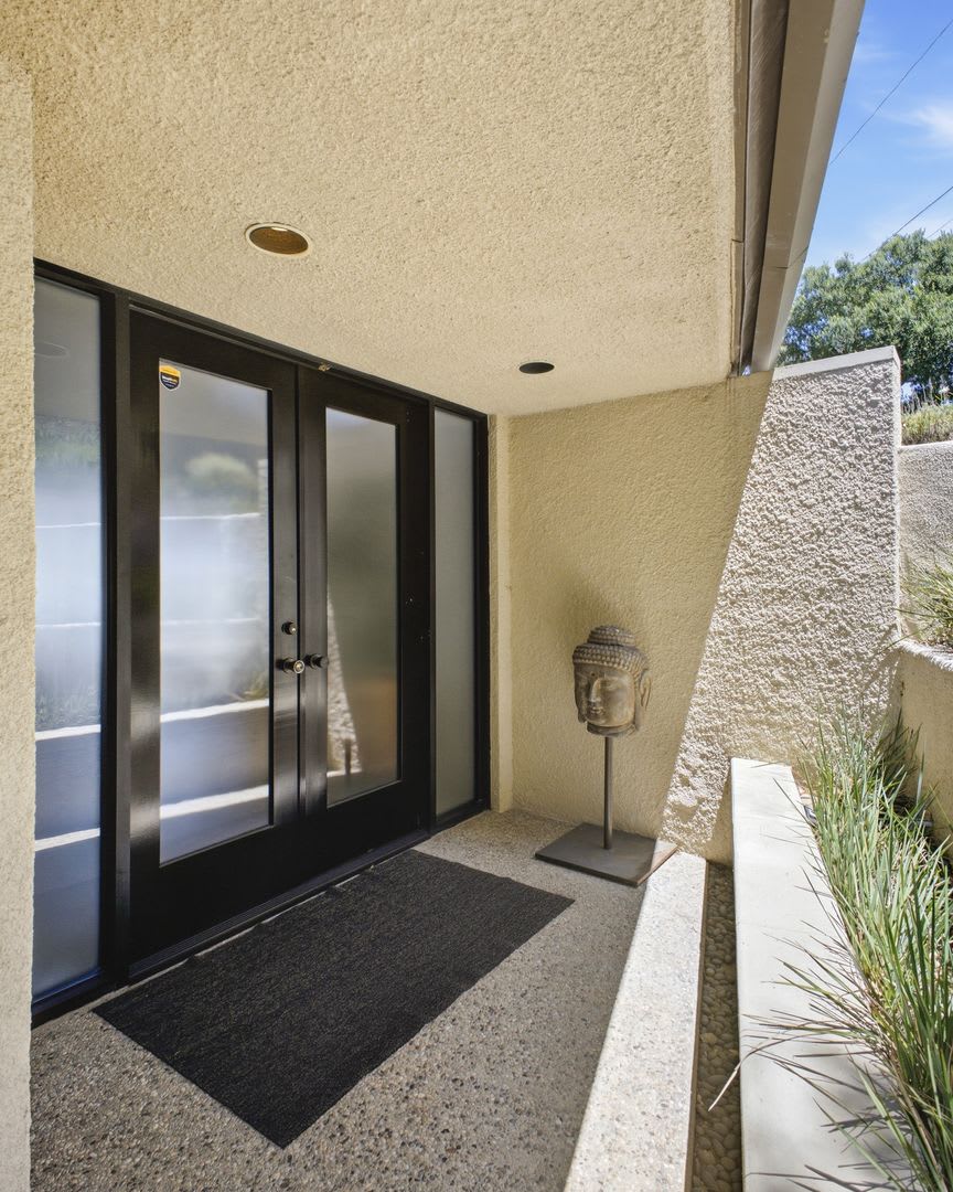 Private Pasadena Retreat with Pool, Beautiful Views & Incredible Outdoor Space – photo 3