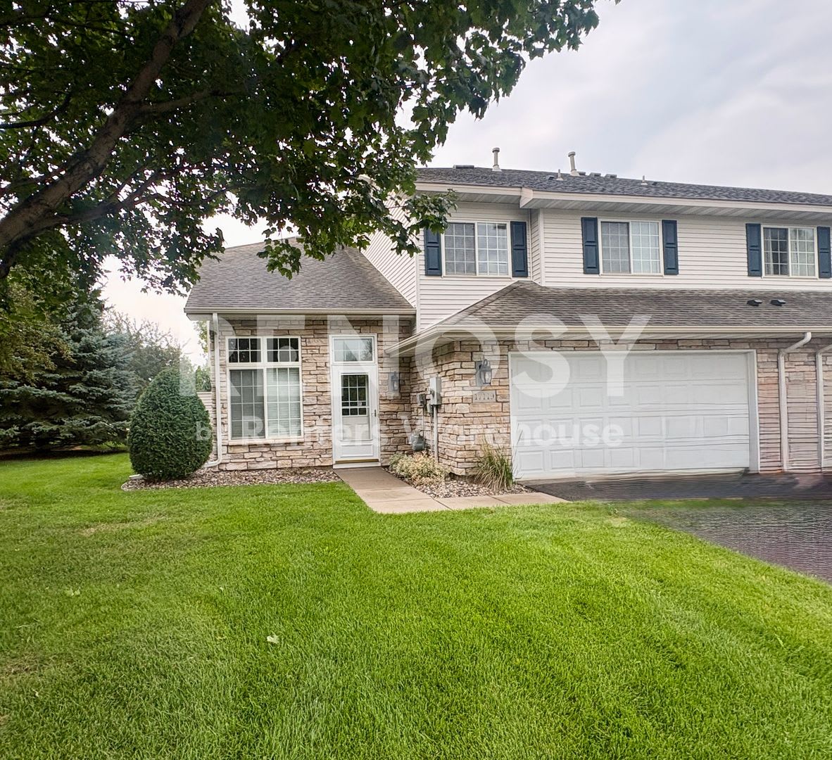 Beautiful Townhome Ready NOW! – photo 1
