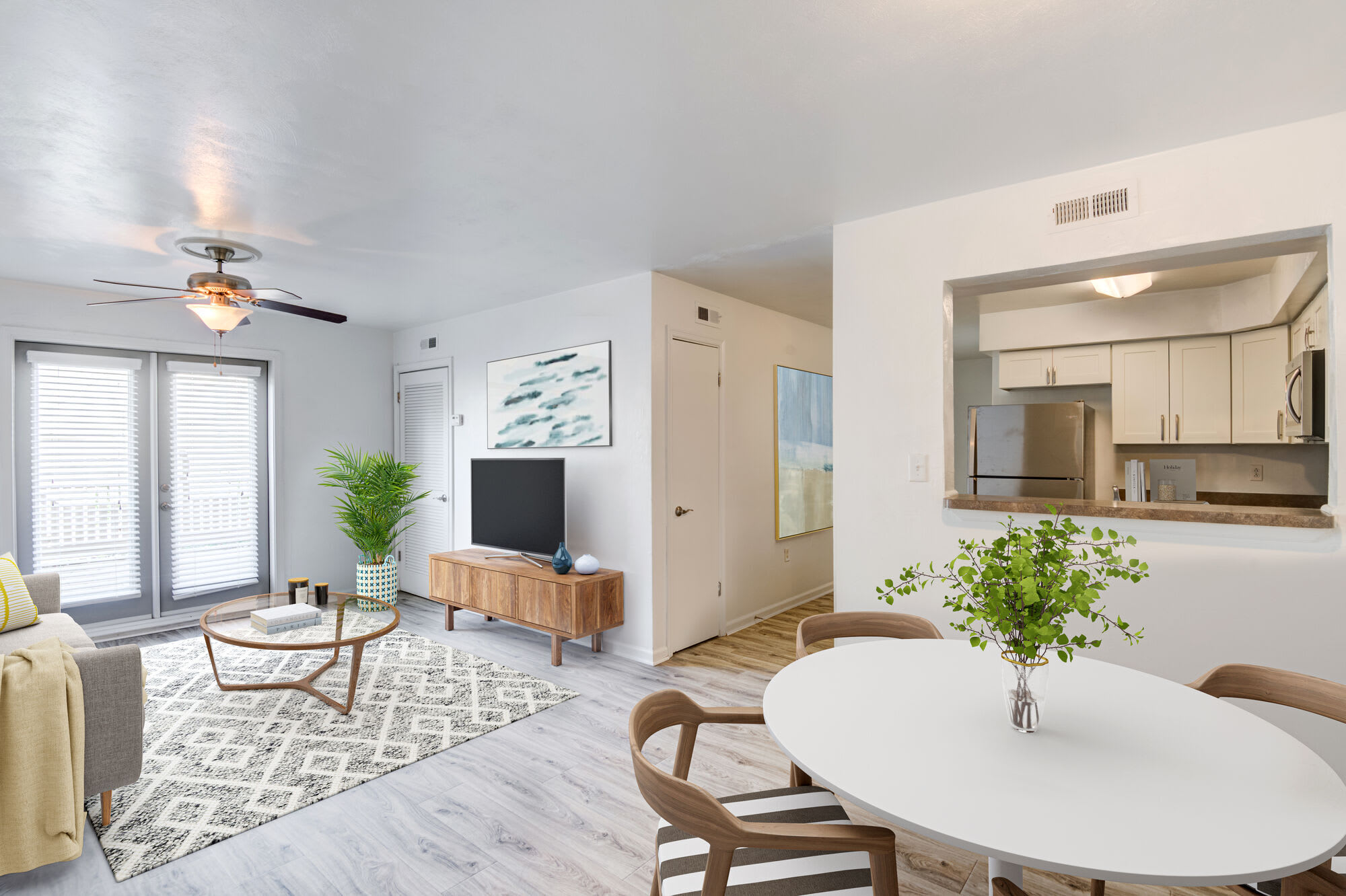North Hill Apartments – photo 4