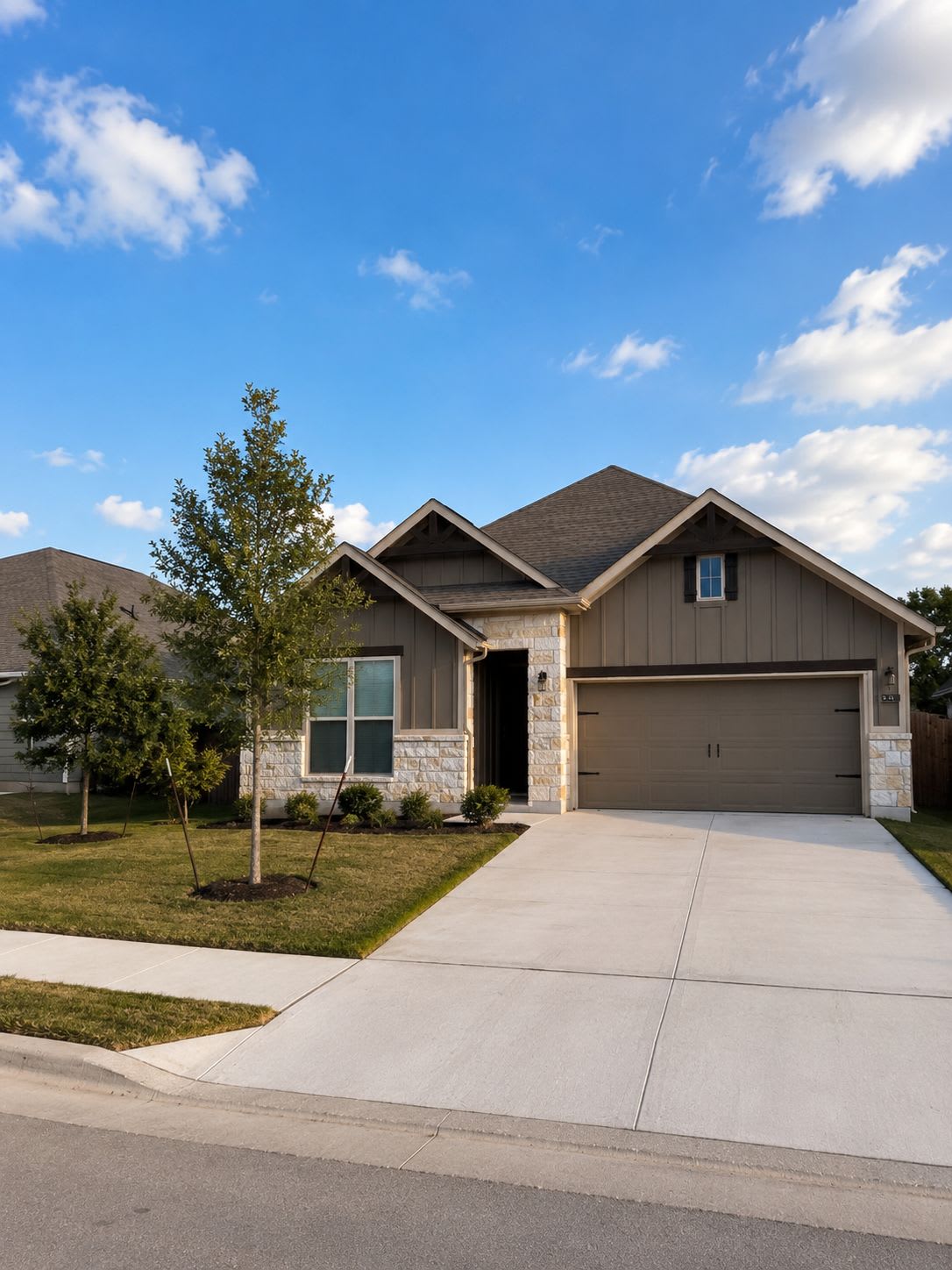 201 Brookside Street – photo 1