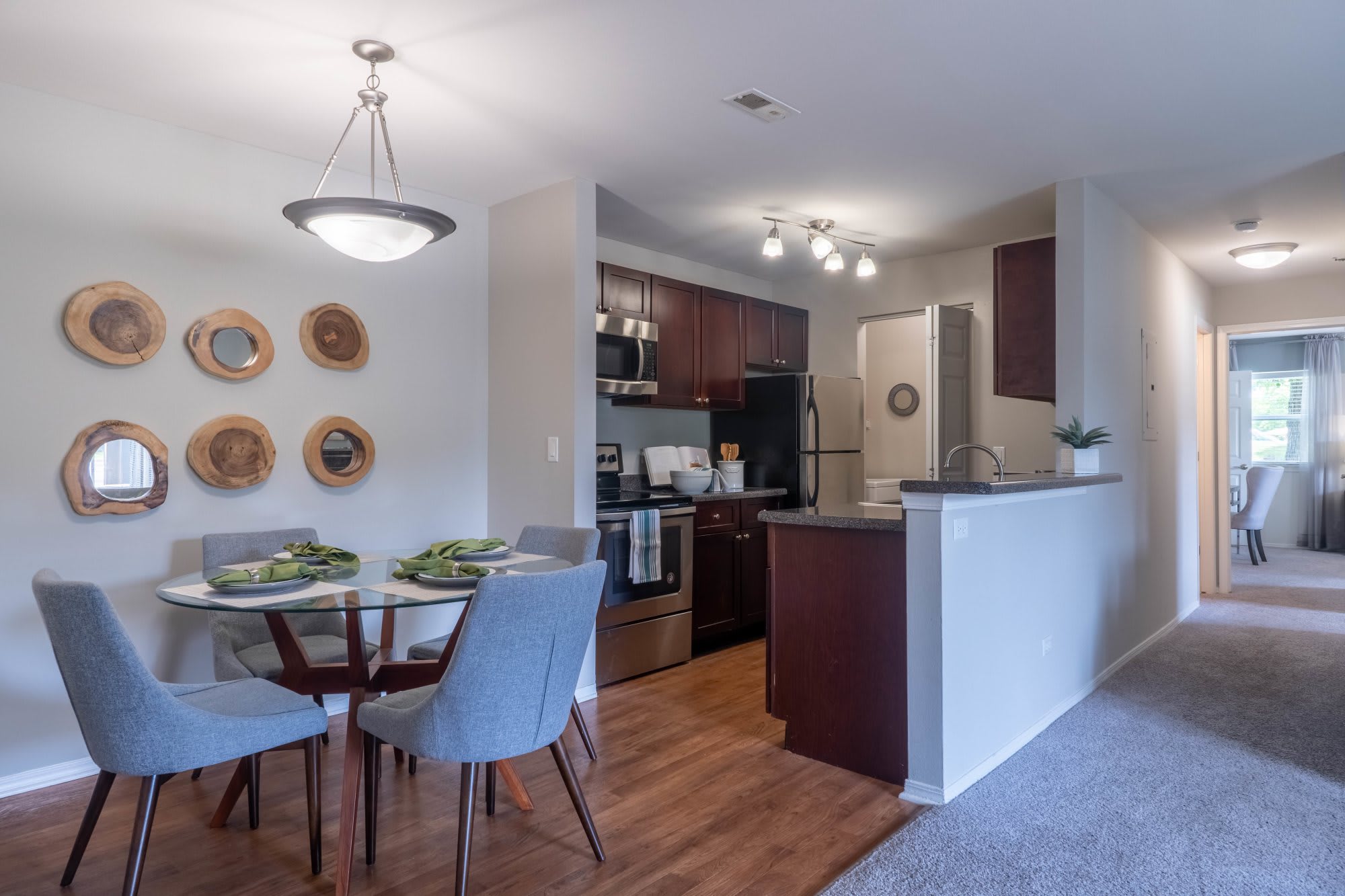 Windsor Estate Apartment Homes – photo 4