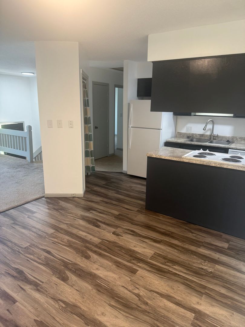 3BR Duplex with 1-Car Garage – photo 1