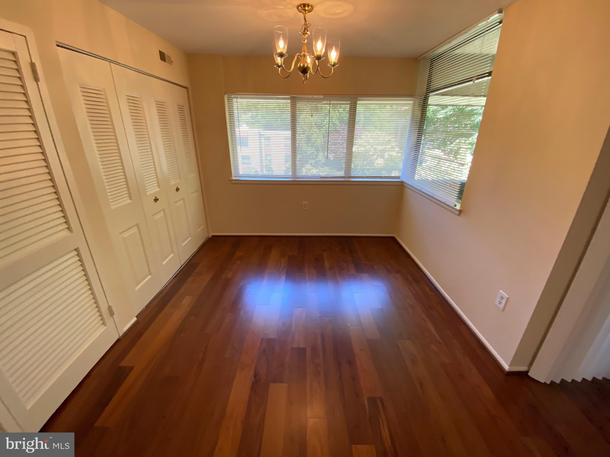 407 CHRISTOPHER Avenue – photo 3