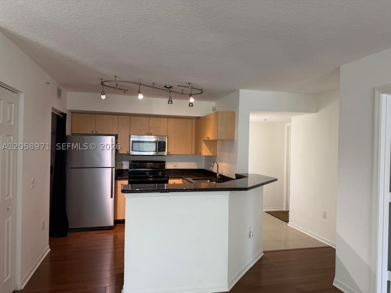 401 Villa Cir – photo 5