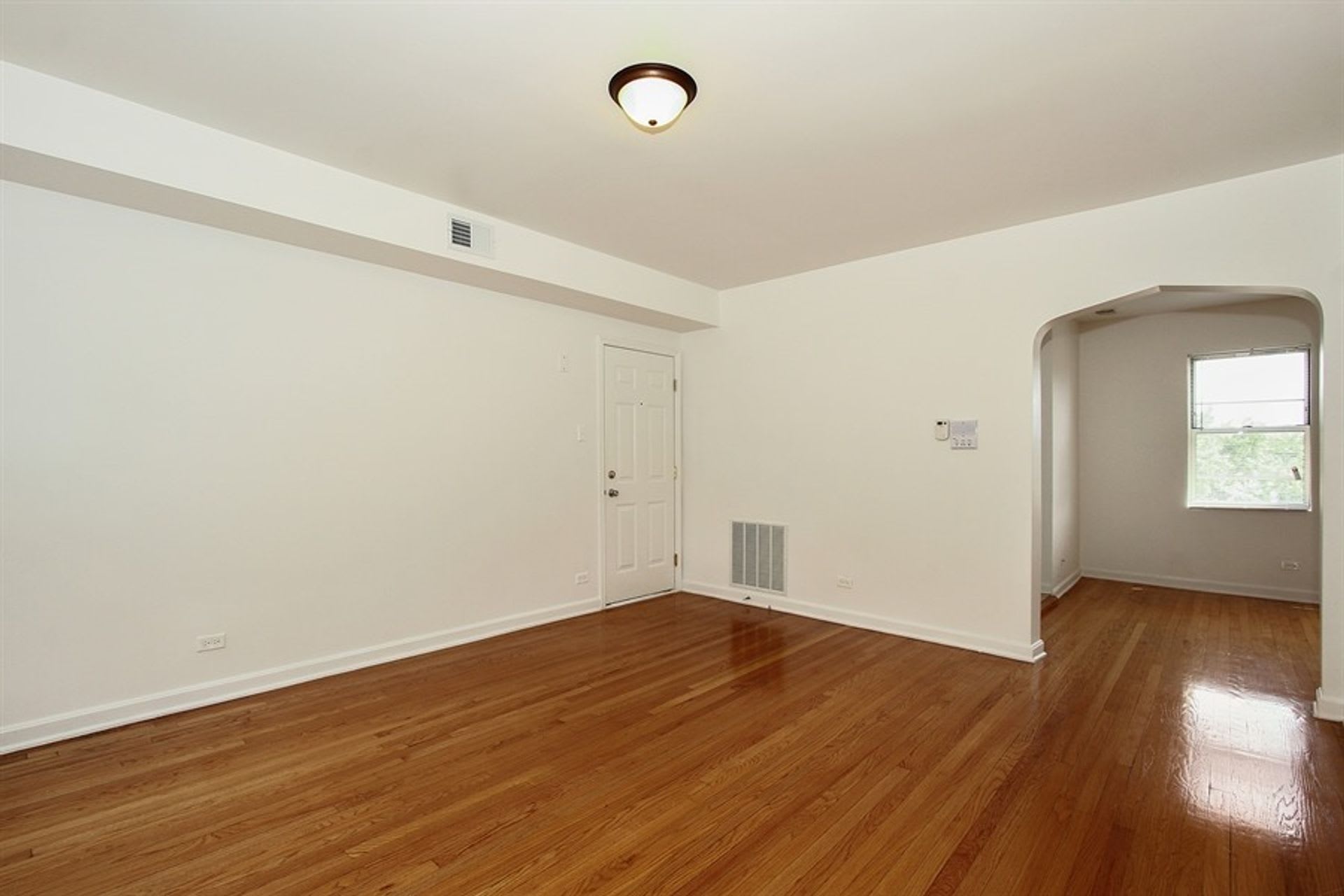 8238 S Ellis Ave – photo 3