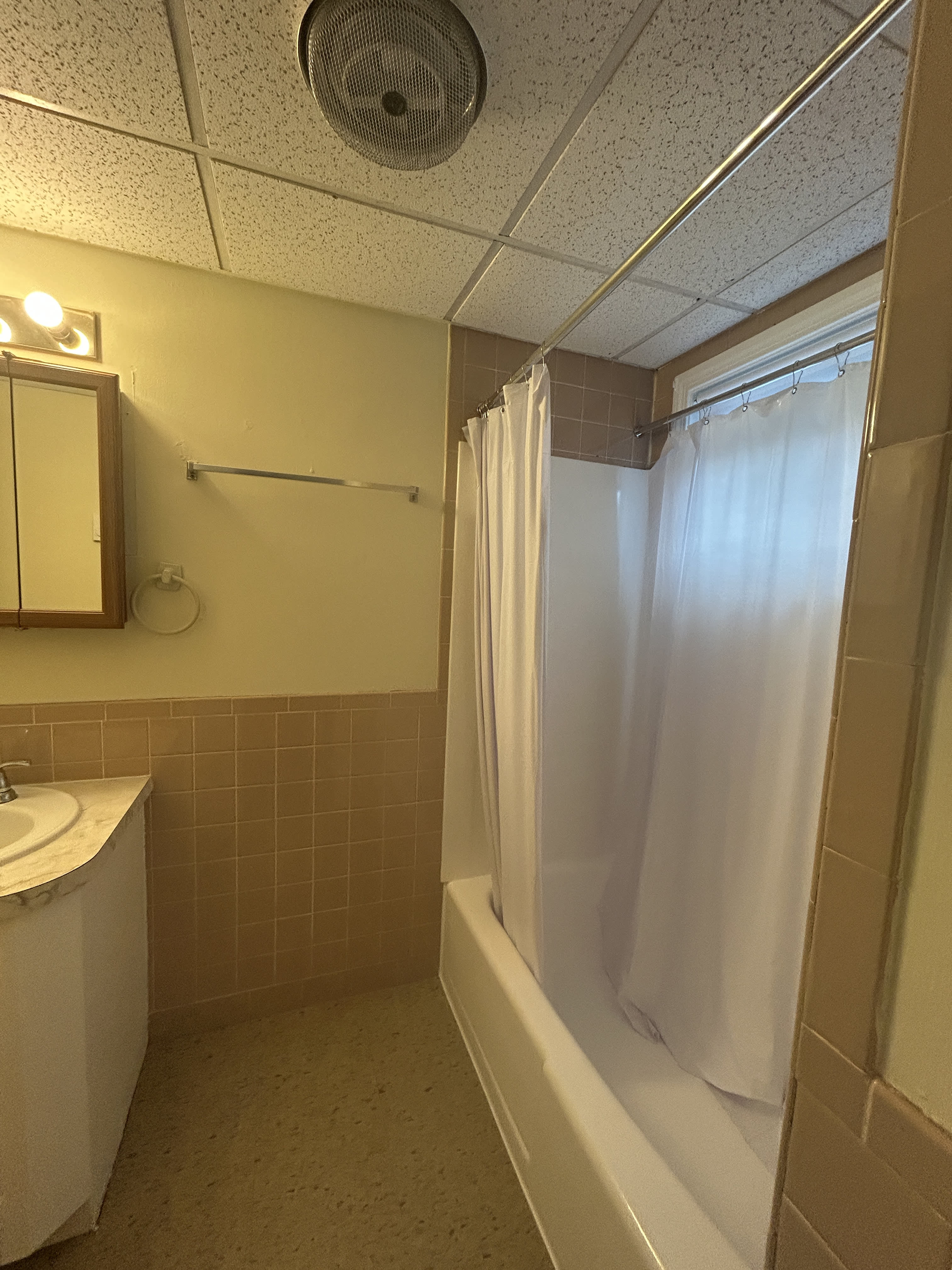 20 Post Office Ave – photo 5