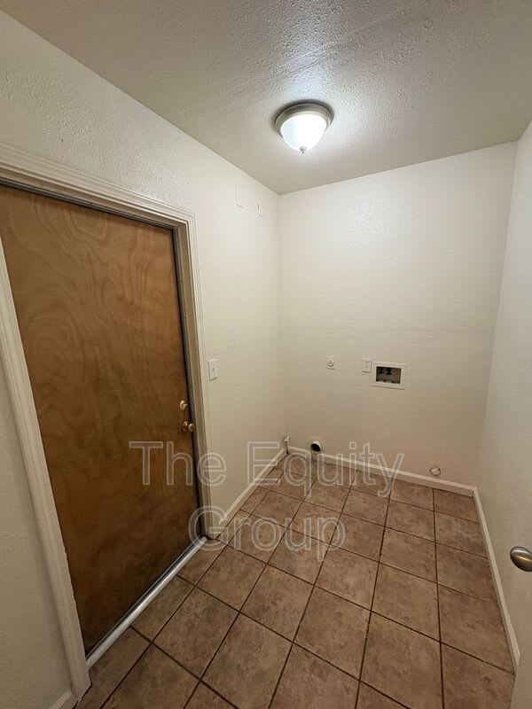 1905 S Grapewood Street – photo 4