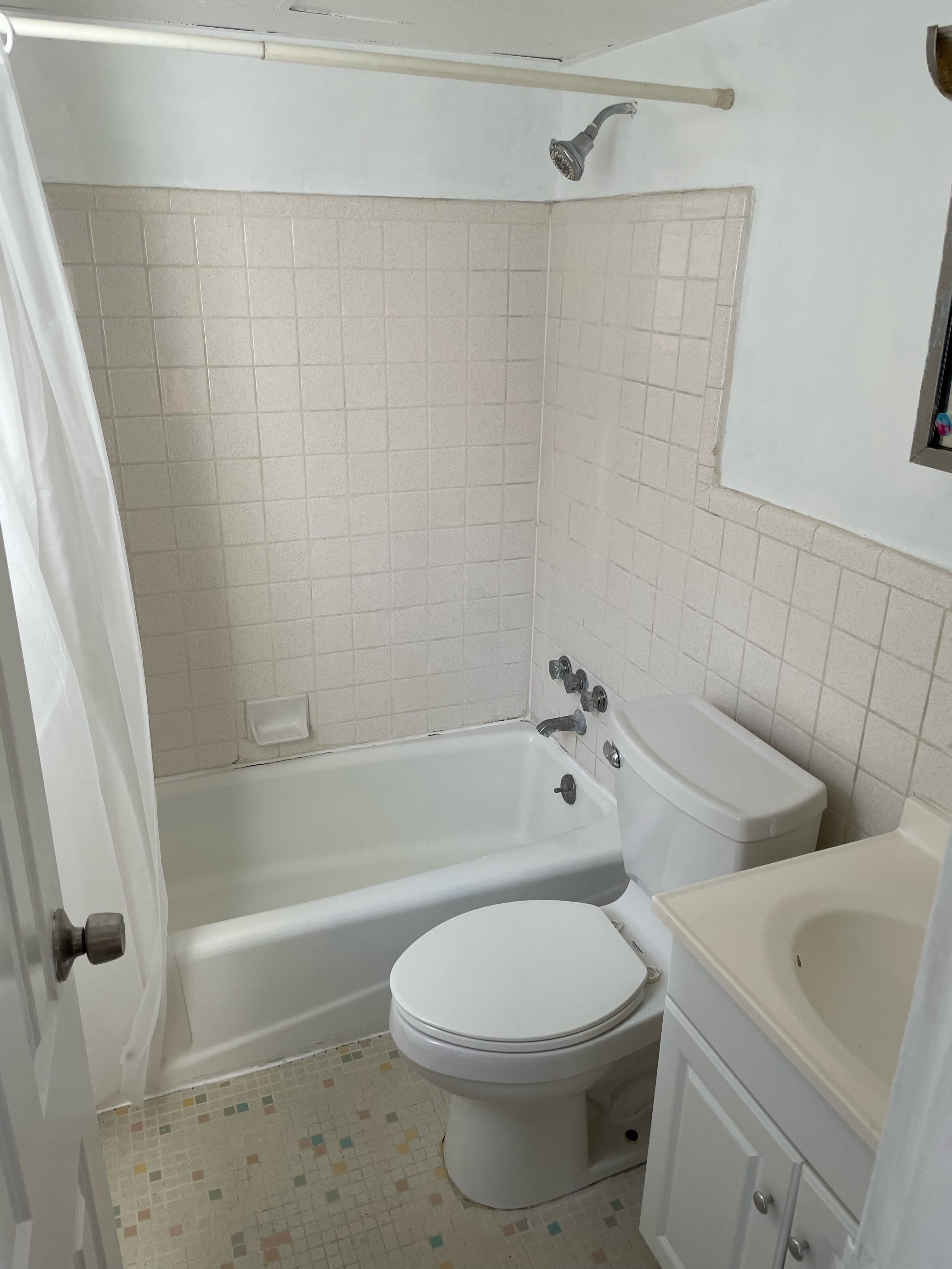 9334-9342 Reading Rd – photo 2
