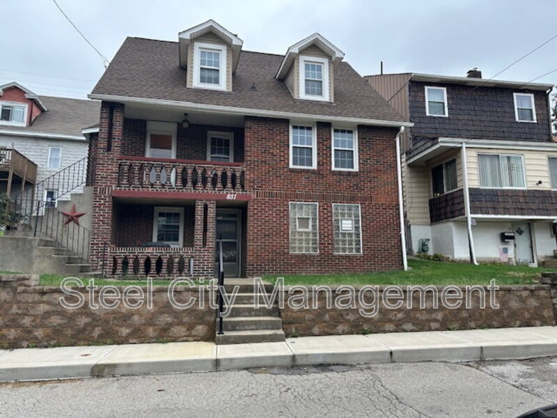 851 Kennedy St – photo 1