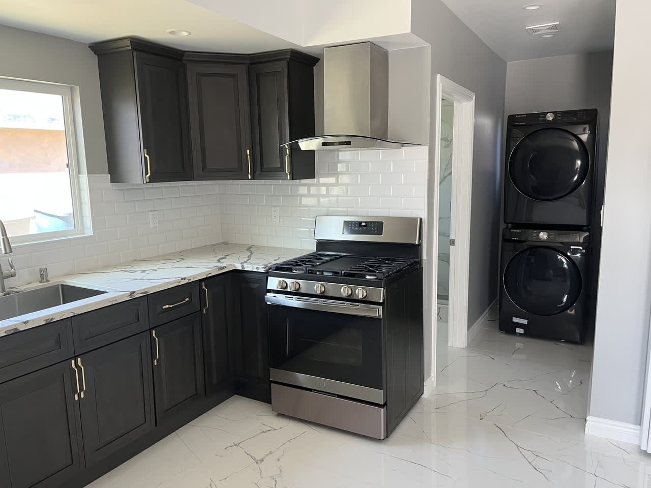 8452 San Luis Ave – photo 2