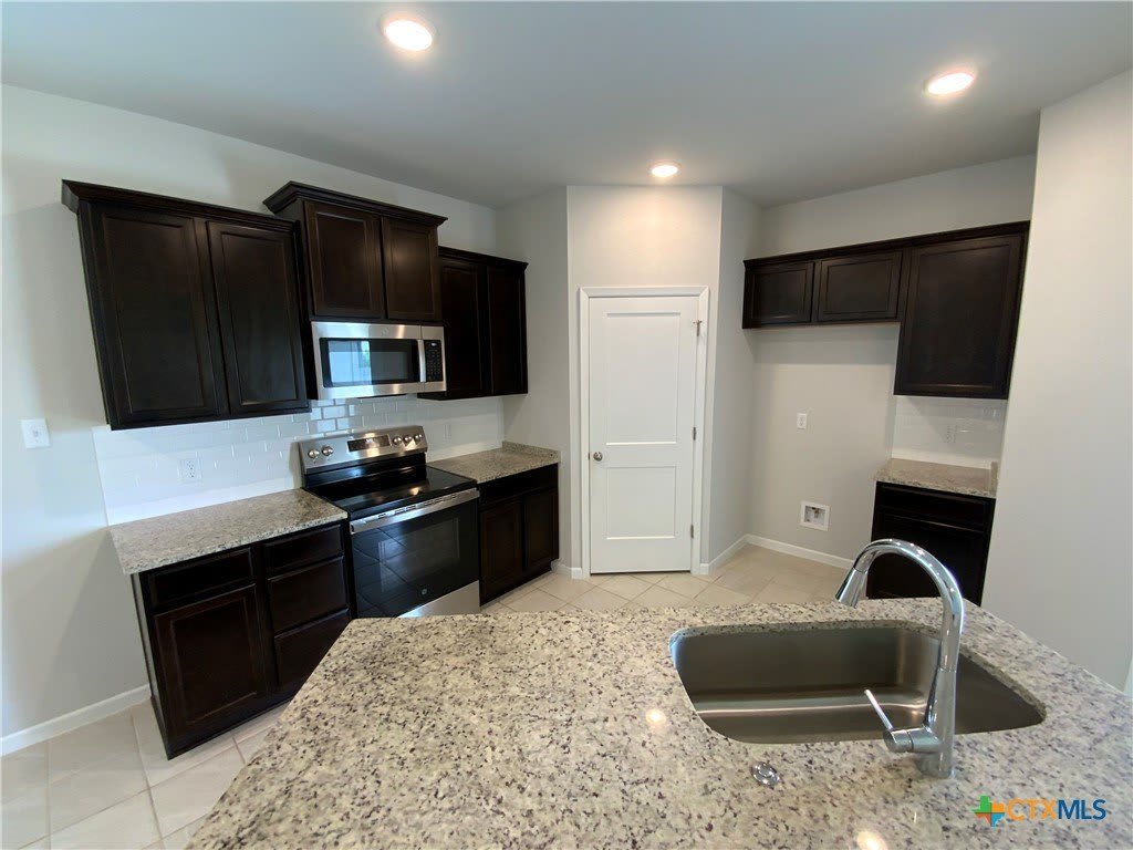 1905 Westphalia Drive – photo 5