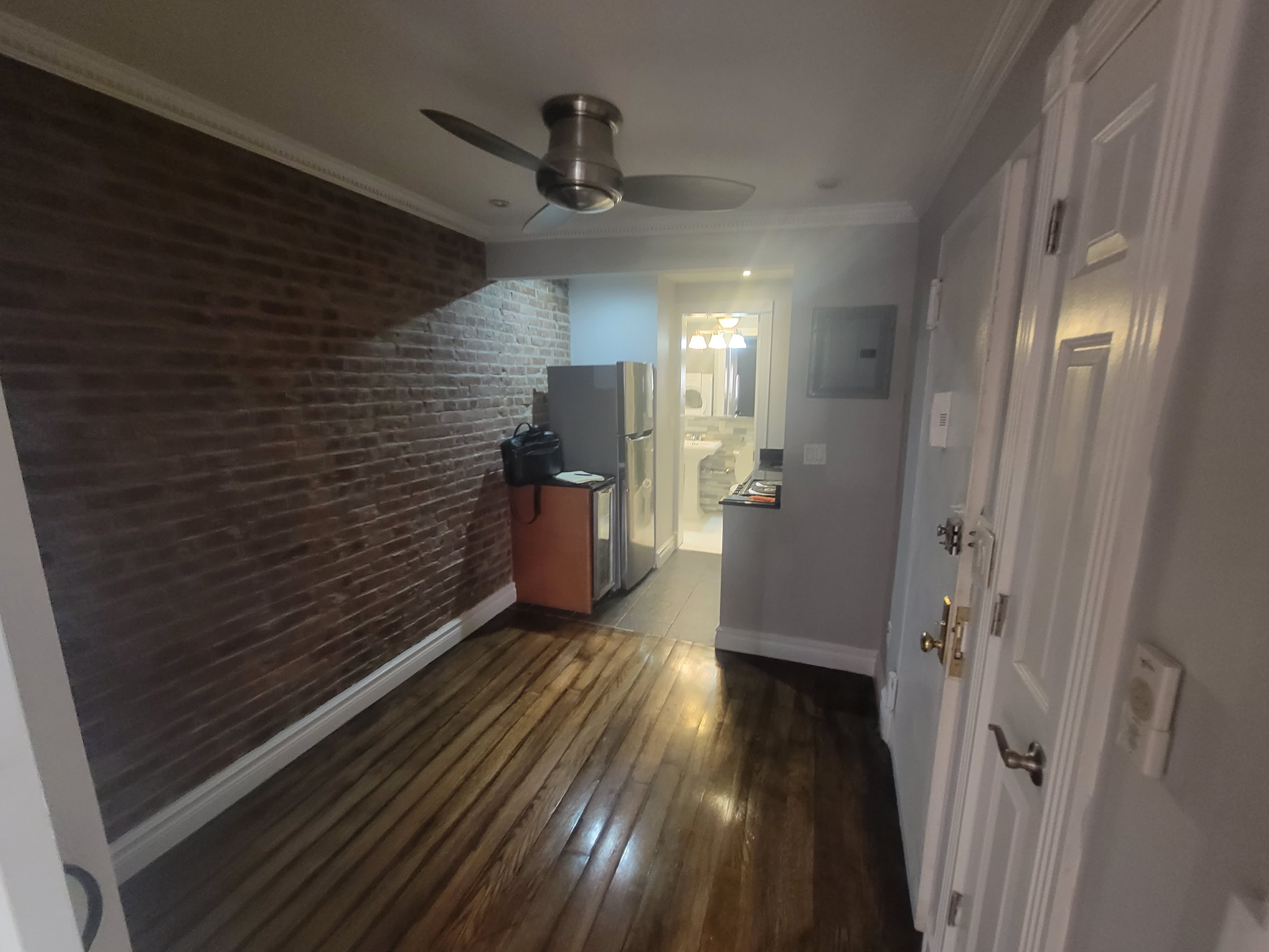 345 West 53rd St – photo 4