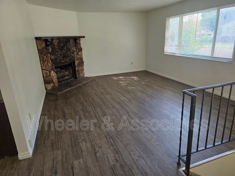 6087 S 2475 W – photo 5