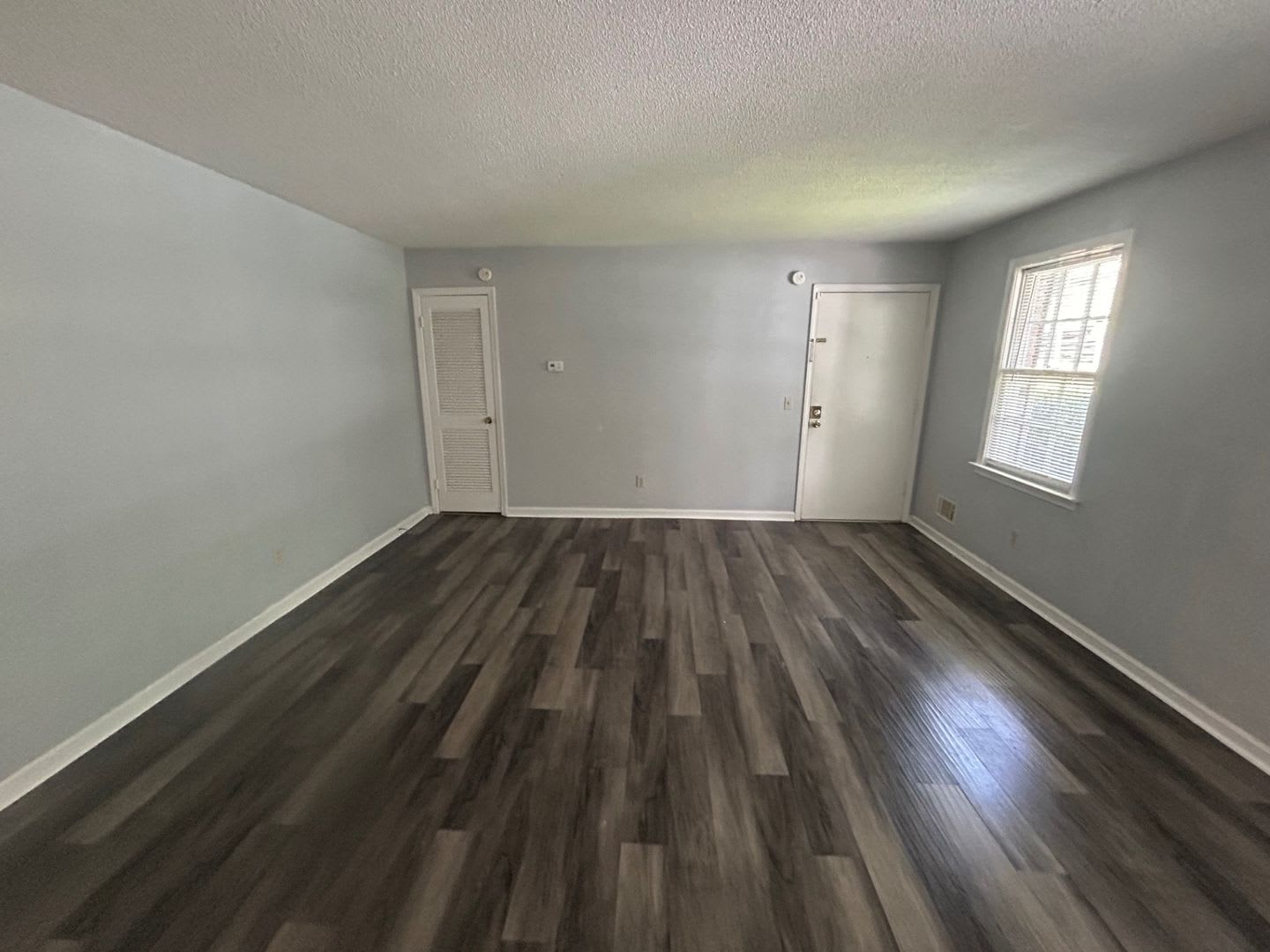 200 Move In Special For This 2 Bedroom Downstairs Unit – photo 3