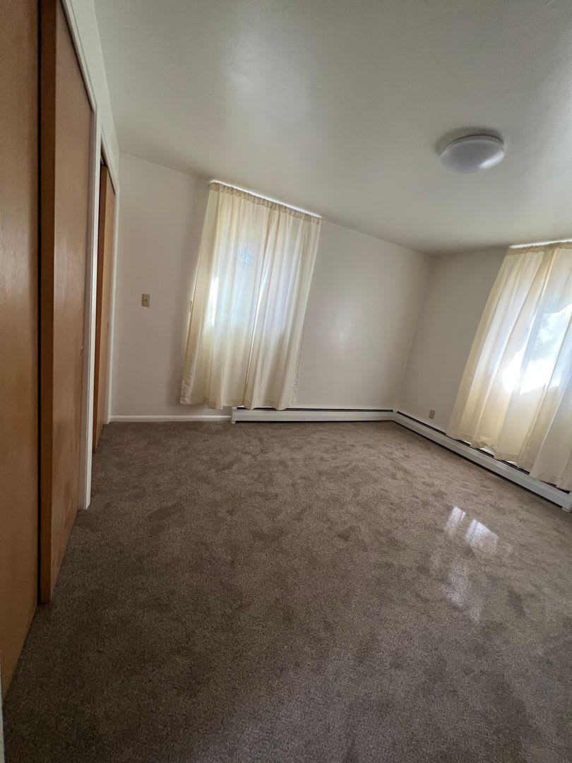603 N Main St – photo 3