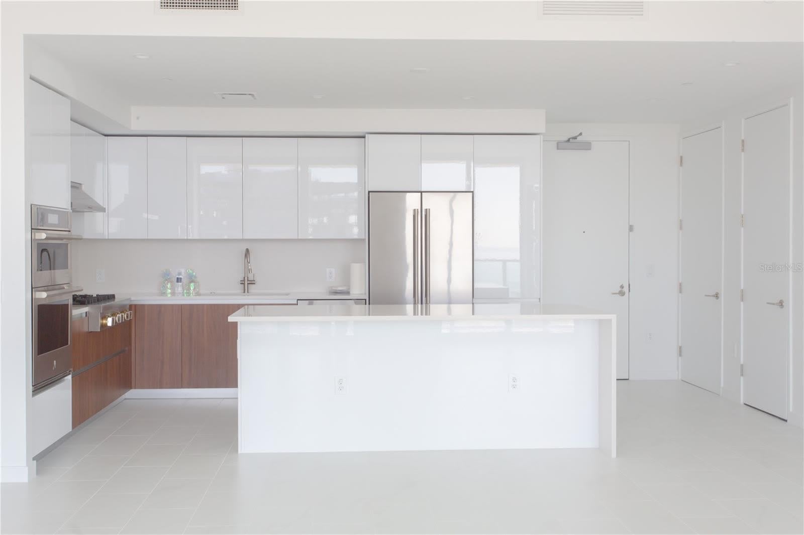 Residences At 400 Central – photo 3