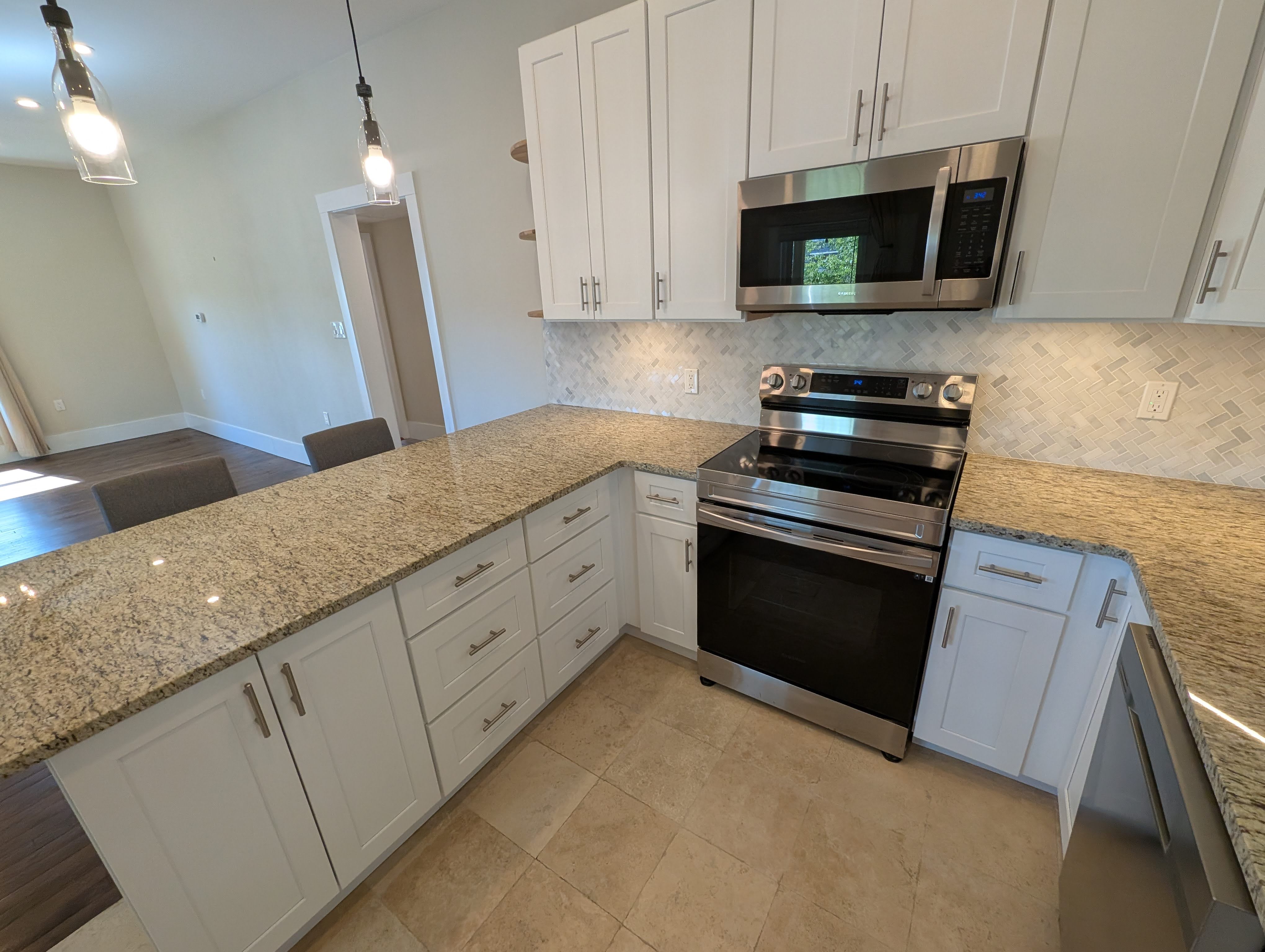 30 Woodrow Ave – photo 3