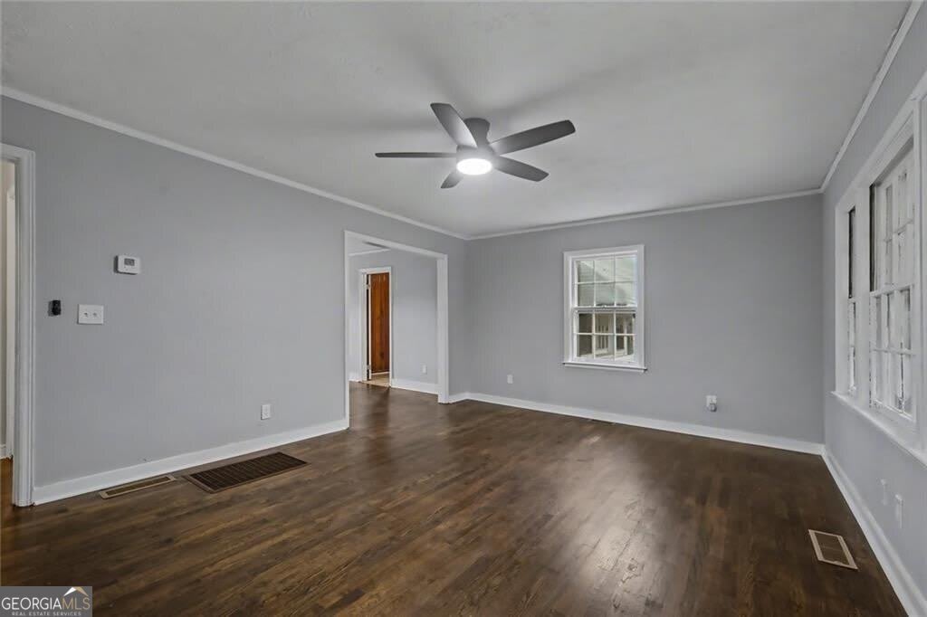 725 Matilda Pl N – photo 3