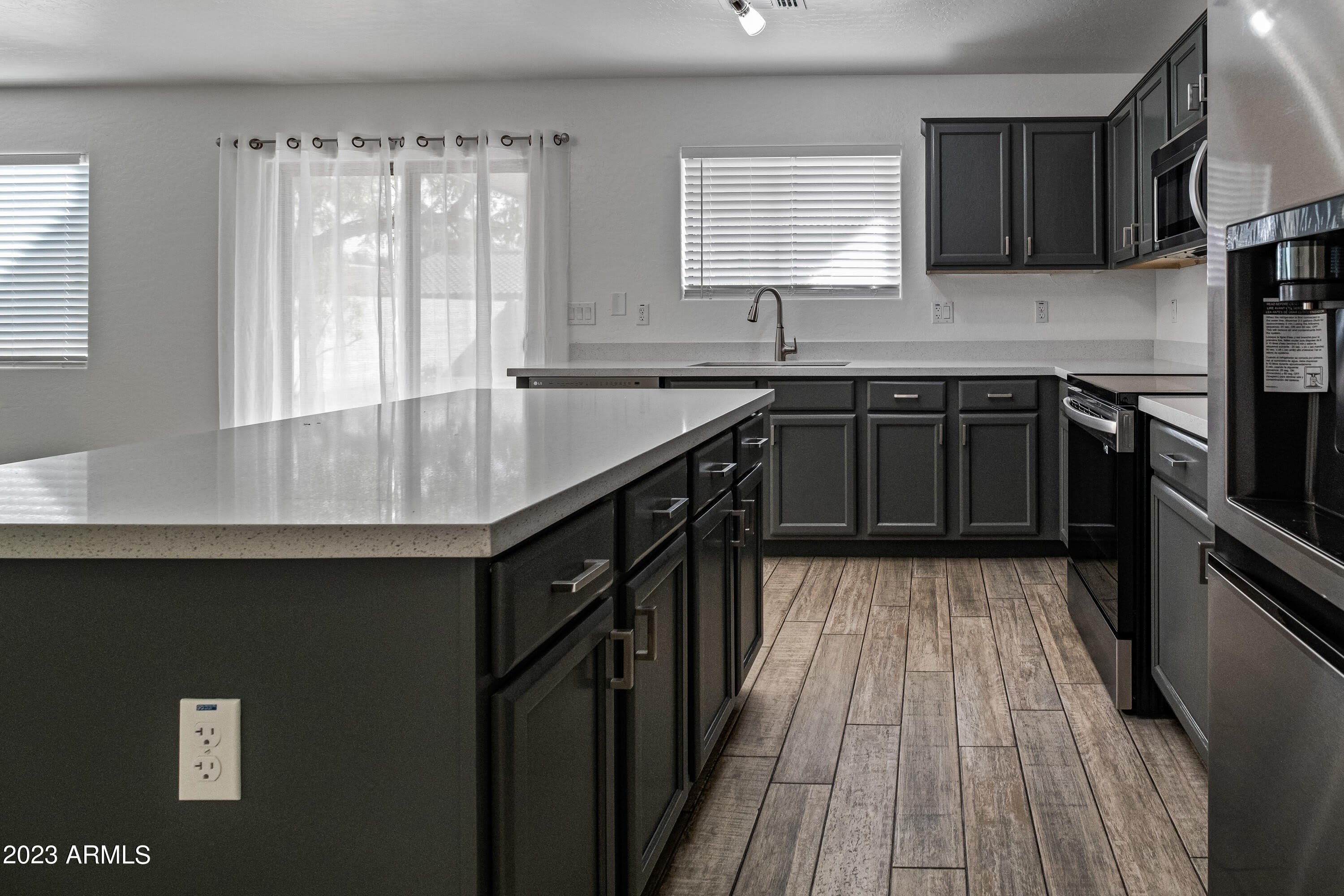 1657 E Anastasia Street – photo 3