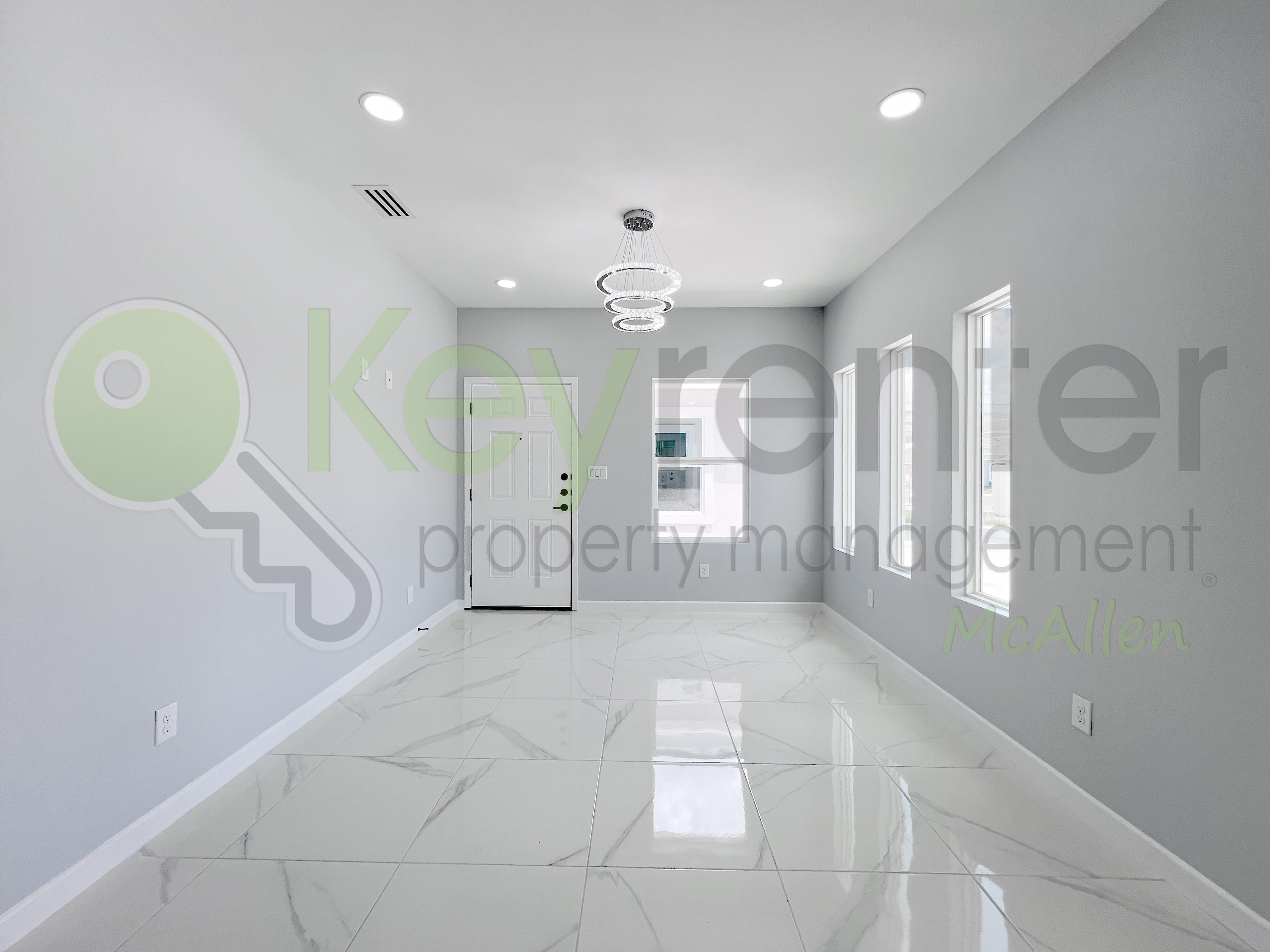 913 N Woodson Ave – photo 2