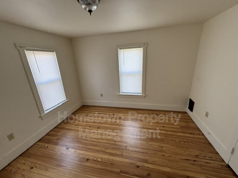 1135 Chestnut Street – photo 2