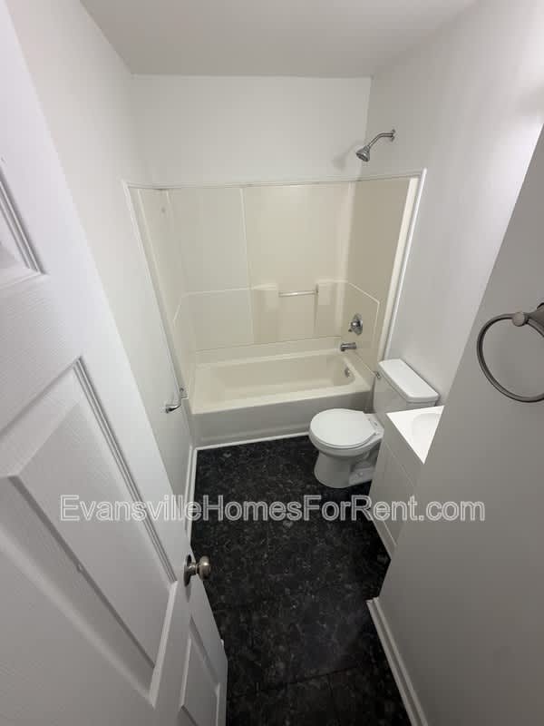 967 Independence Avenue – photo 4