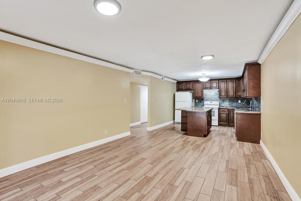 4114 Northwest 88th Avenue – photo 4
