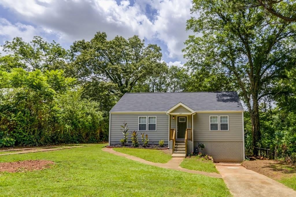 567 Ashburton Avenue – photo 1