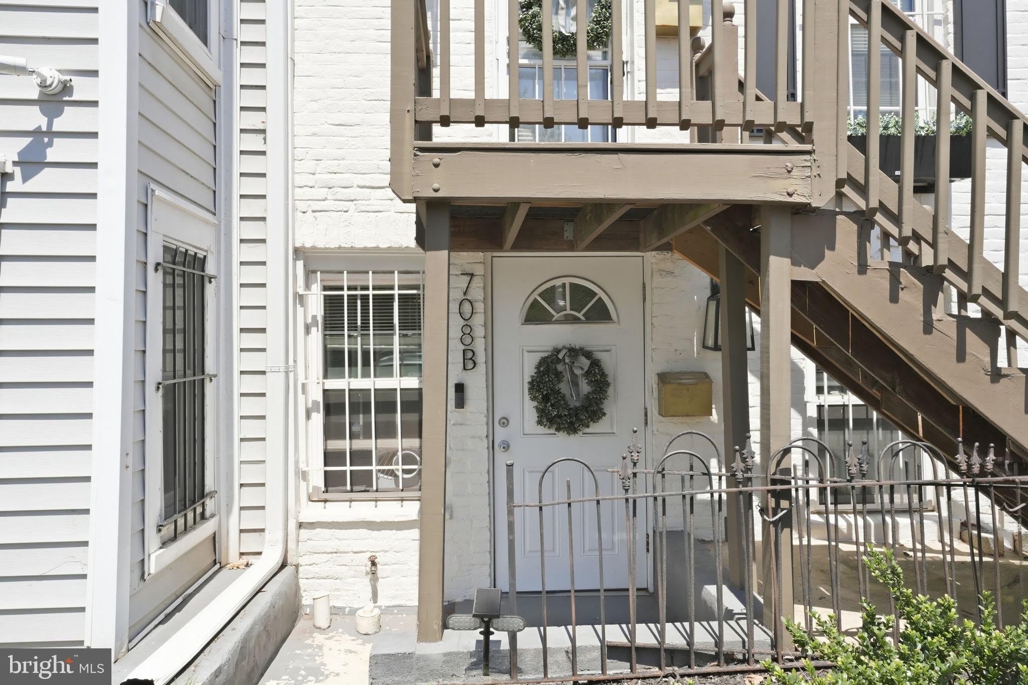 708 I Street SE – photo 3