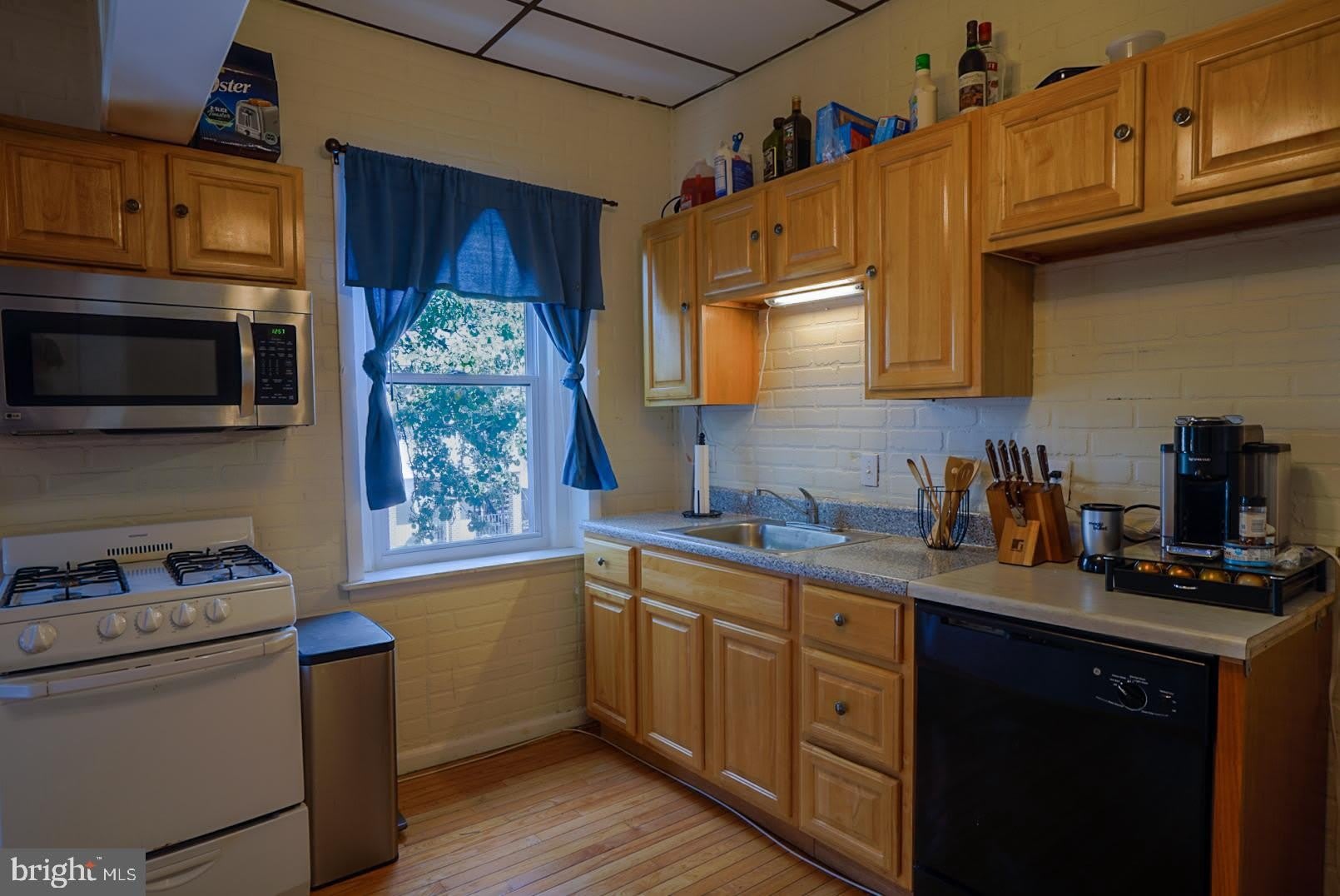 1501 LIGHT Street – photo 5