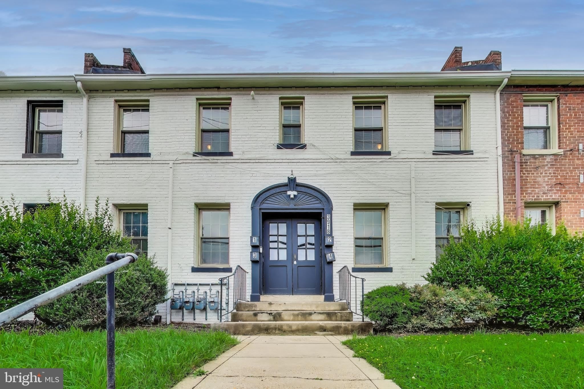 3918 10TH Street NE – photo 1