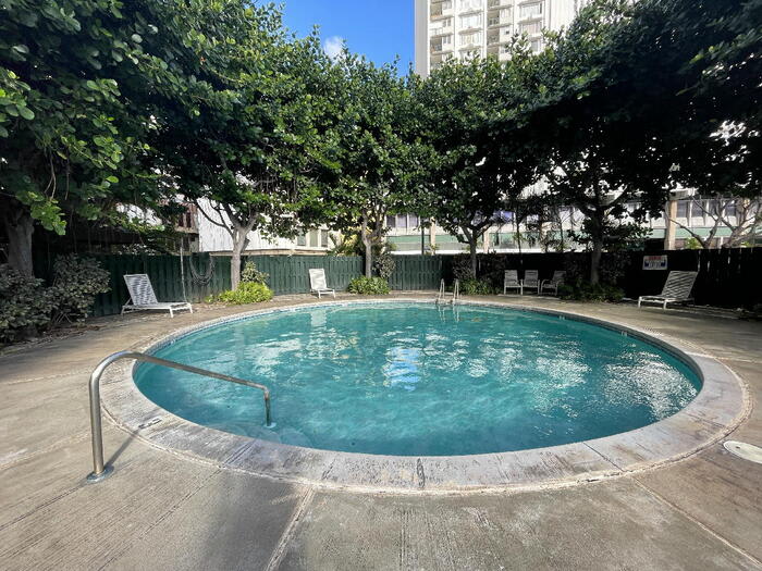 750 Amana Street – photo 2