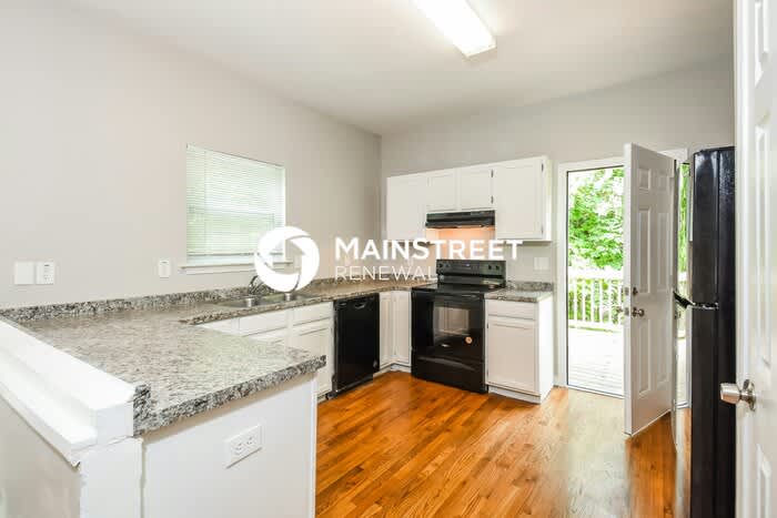 1014 Ada Avenue Northwest – photo 4