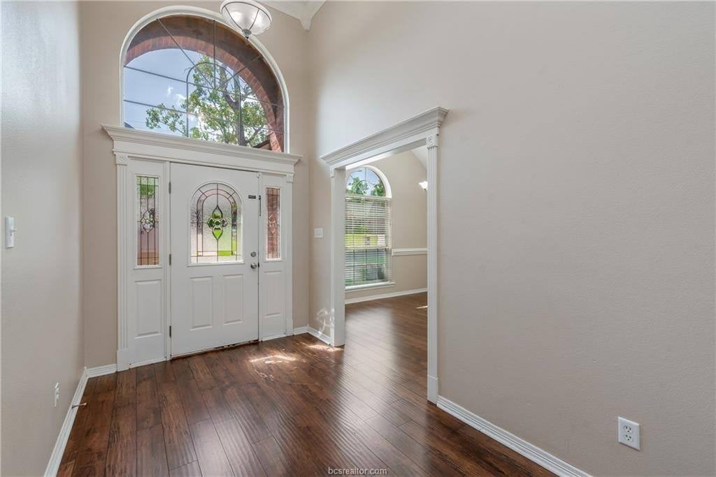 305 Stoney Hills Court – photo 4