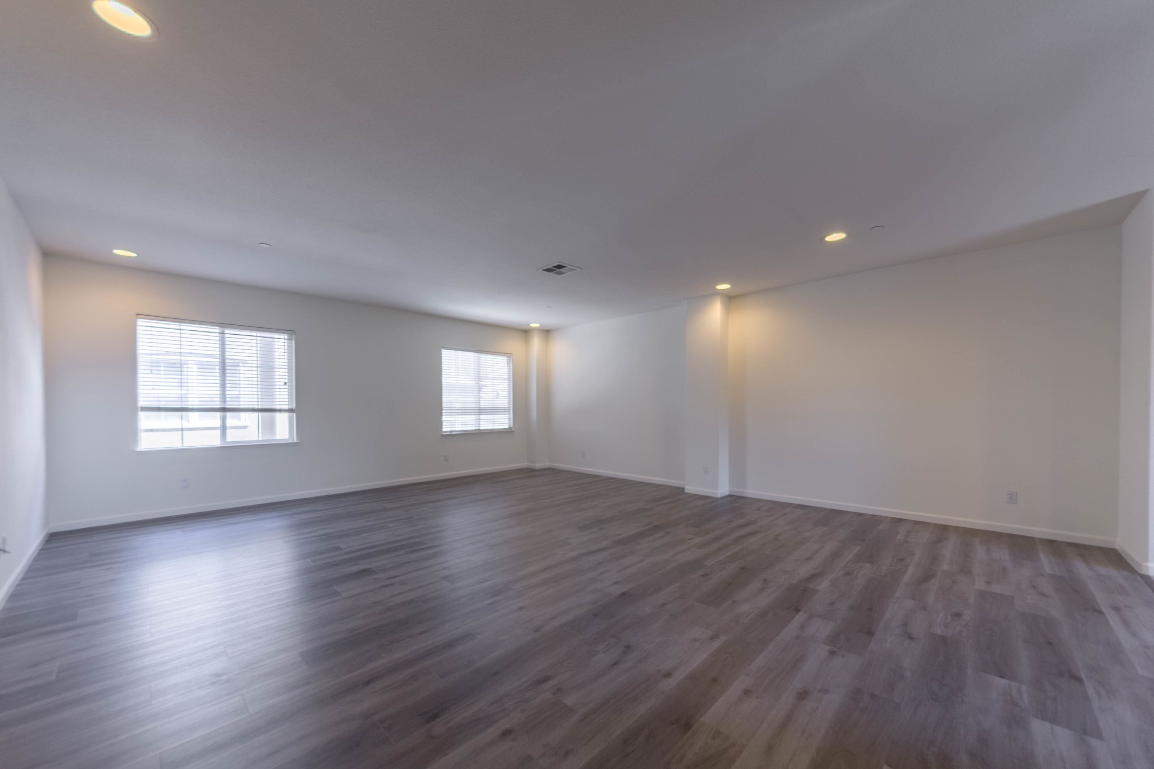 553 Adeline Ave – photo 5
