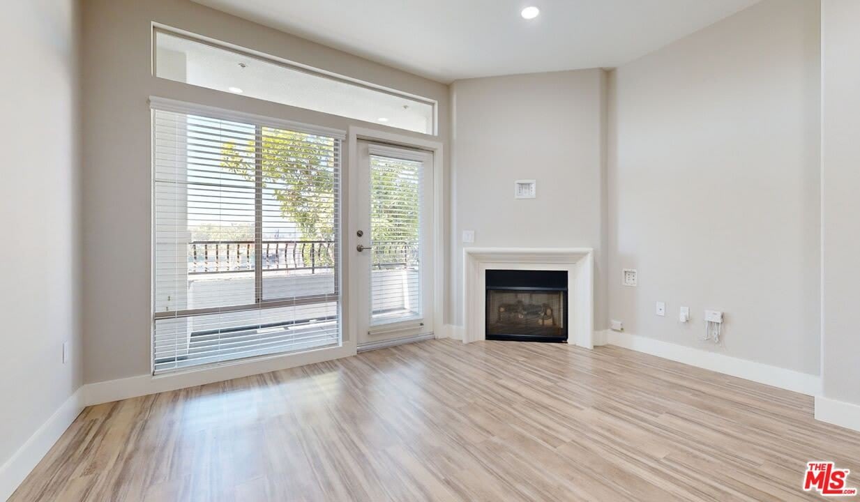 6260 W 3rd St – photo 2
