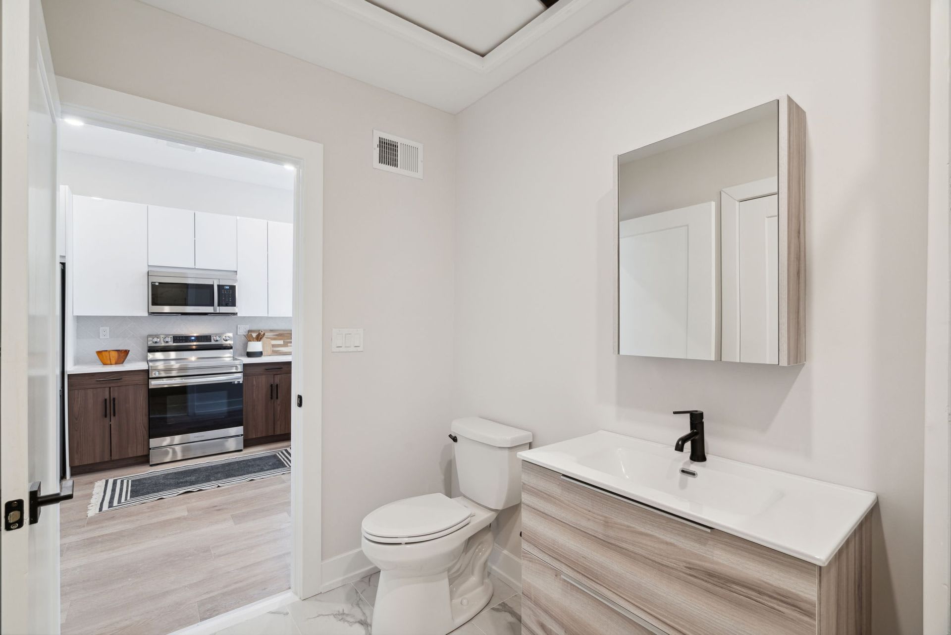 720 Thompson Street – photo 2