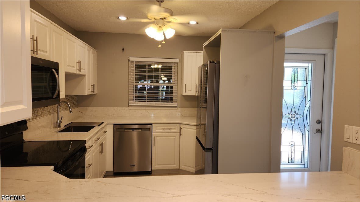 6984 Winkler Road – photo 3