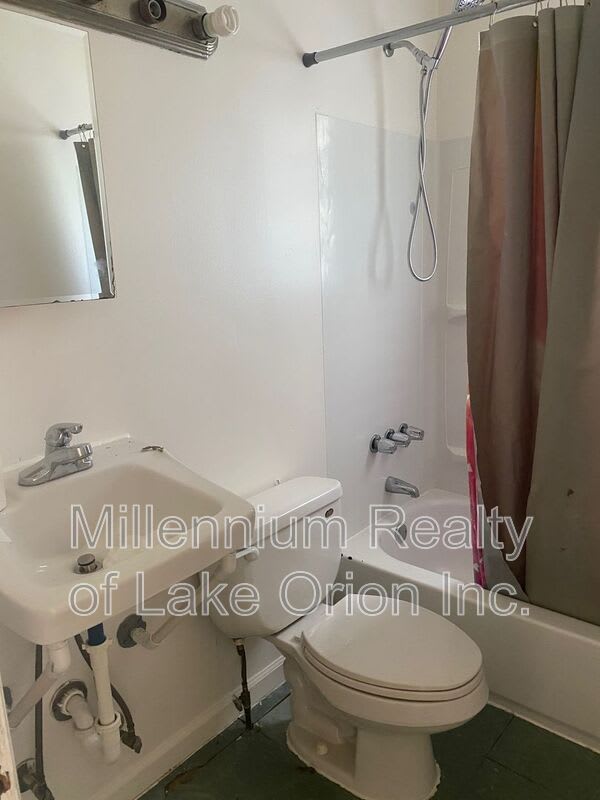 78 E Fairmount Ave – photo 5