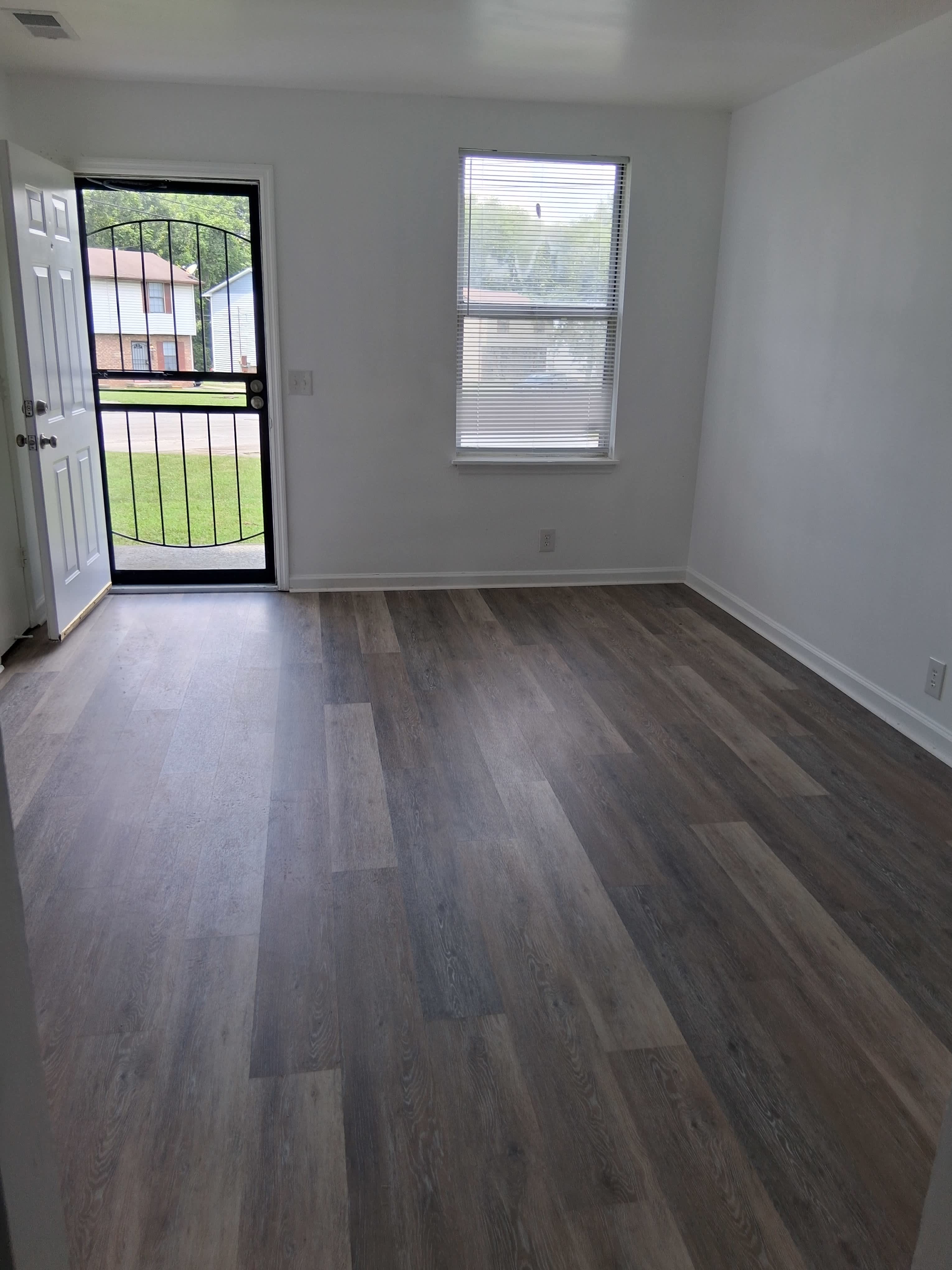 2810 Vista Lane – photo 1