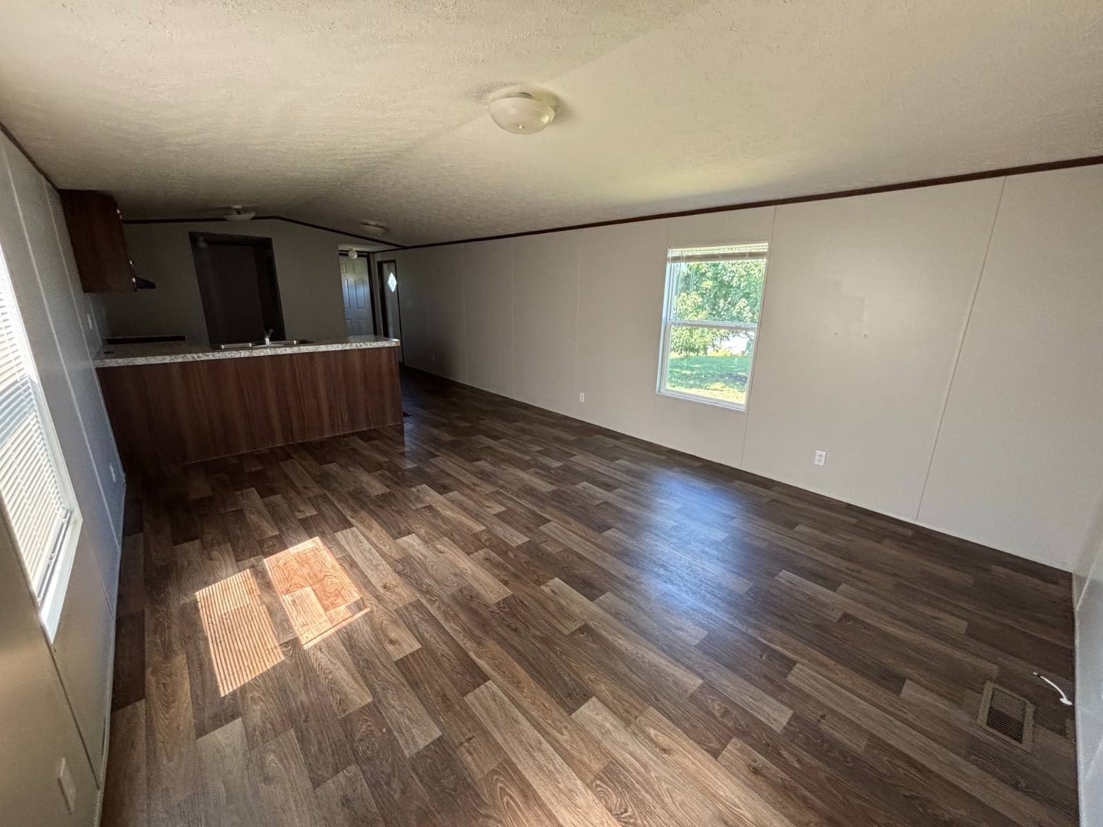 105 Exeter Lane – photo 2