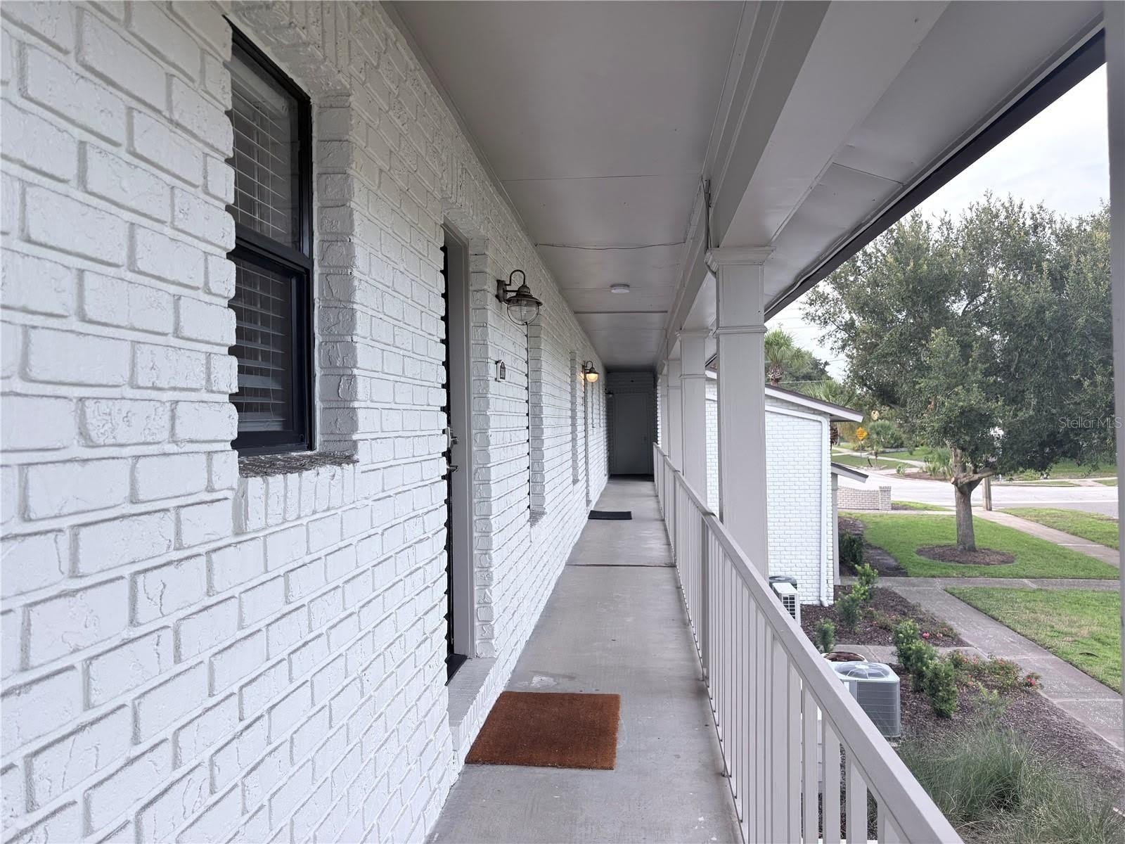 2806 PLAZA TERRACE Drive – photo 2