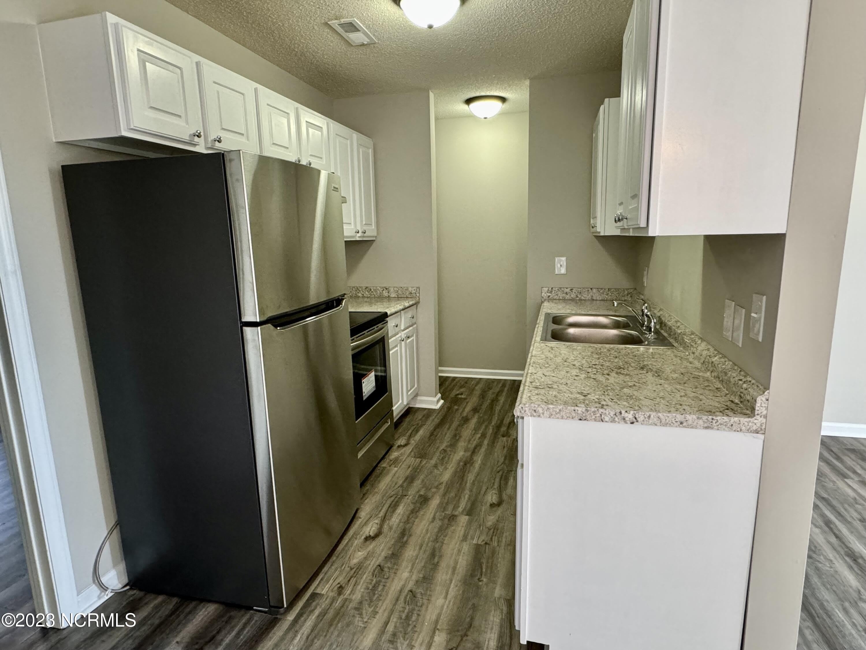 1247 Westpointe Drive – photo 5