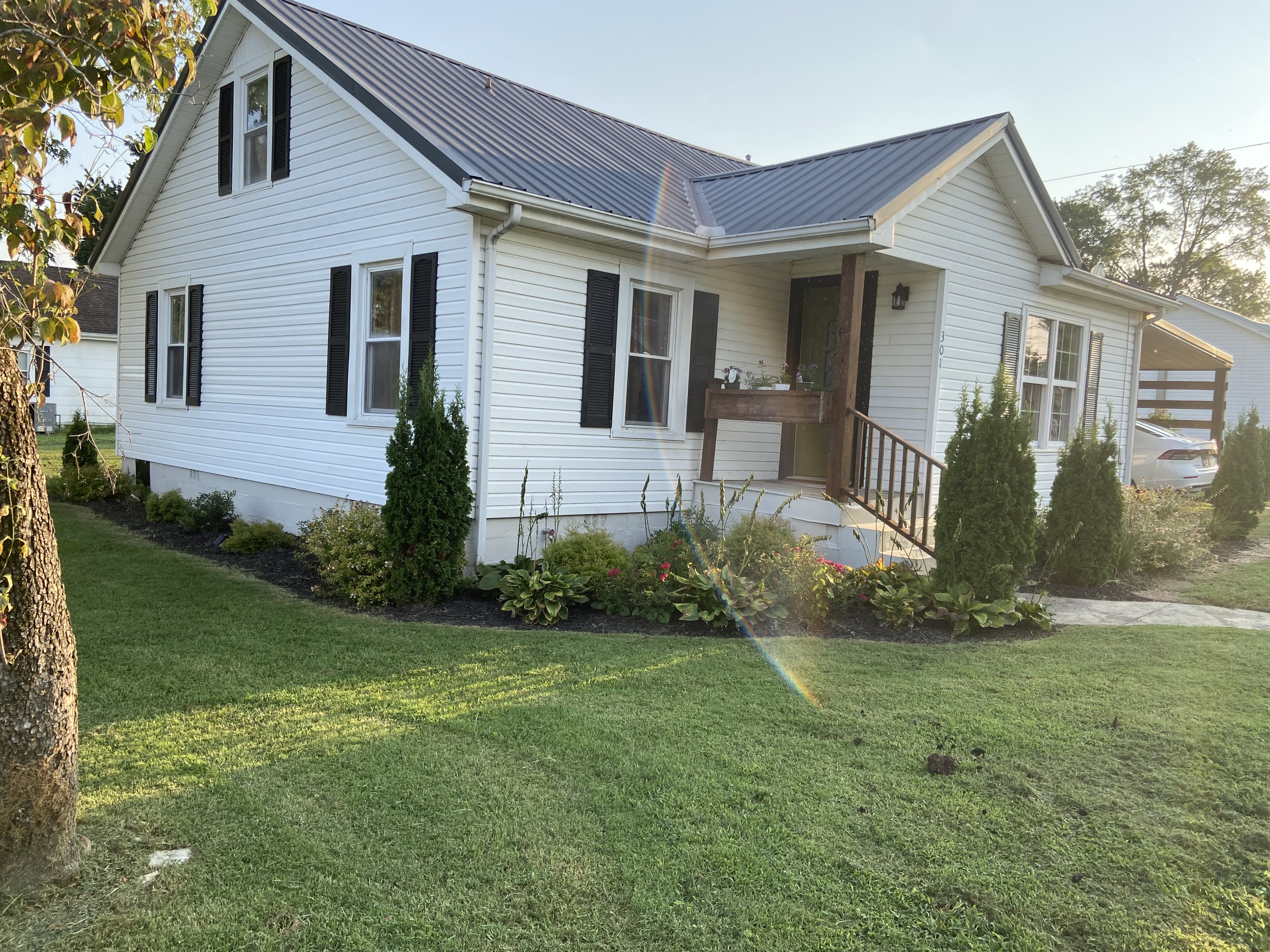 301 Poplar Street North – photo 2