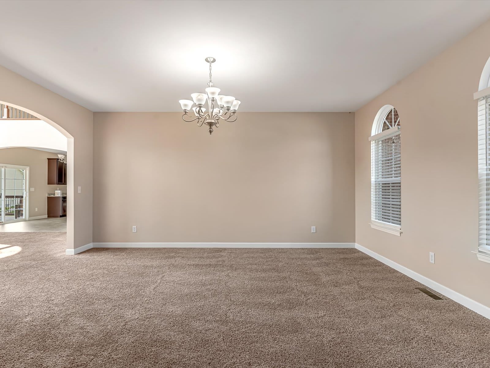 7010 Monaco Drive – photo 5