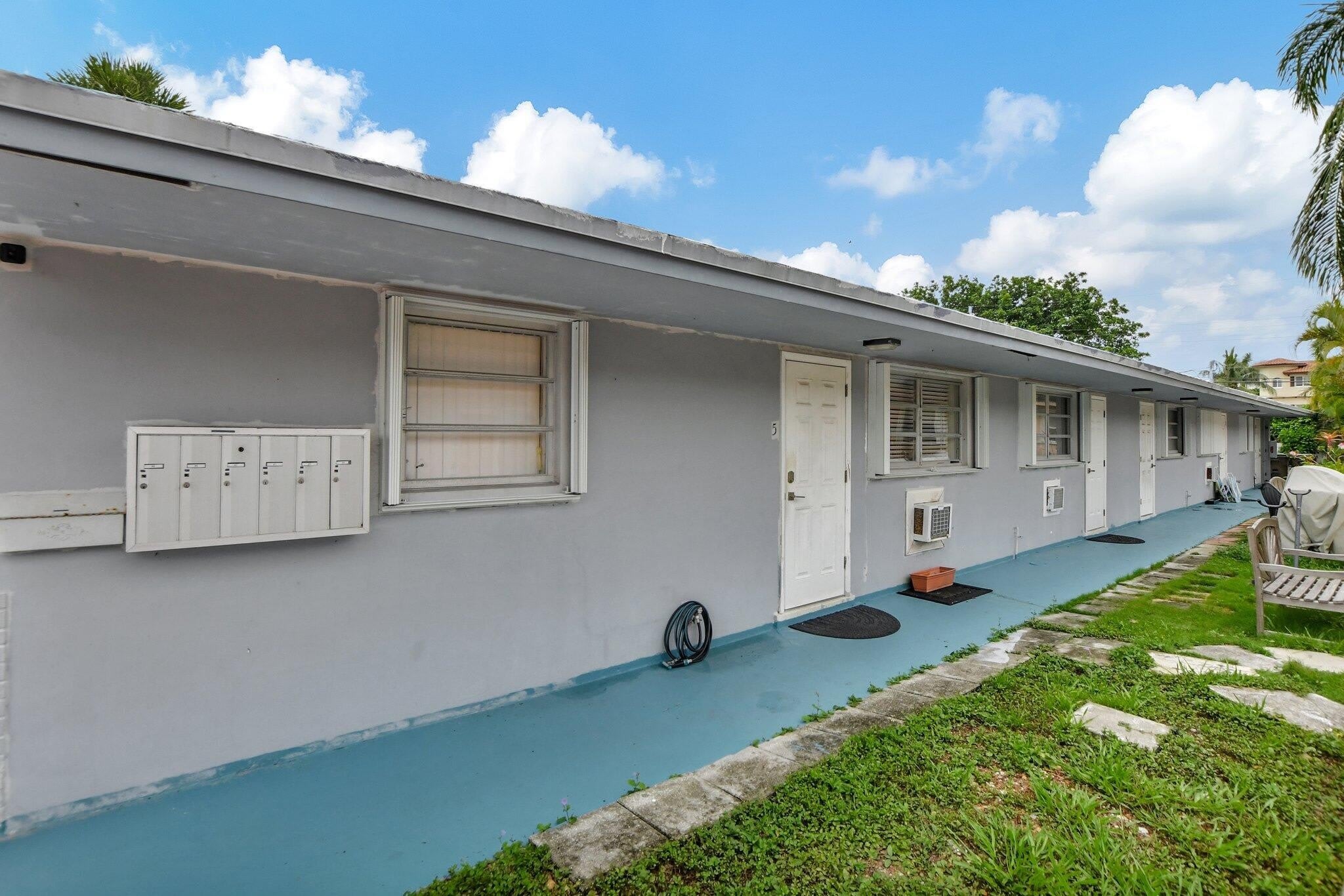 1938 NE 7th Street – photo 2