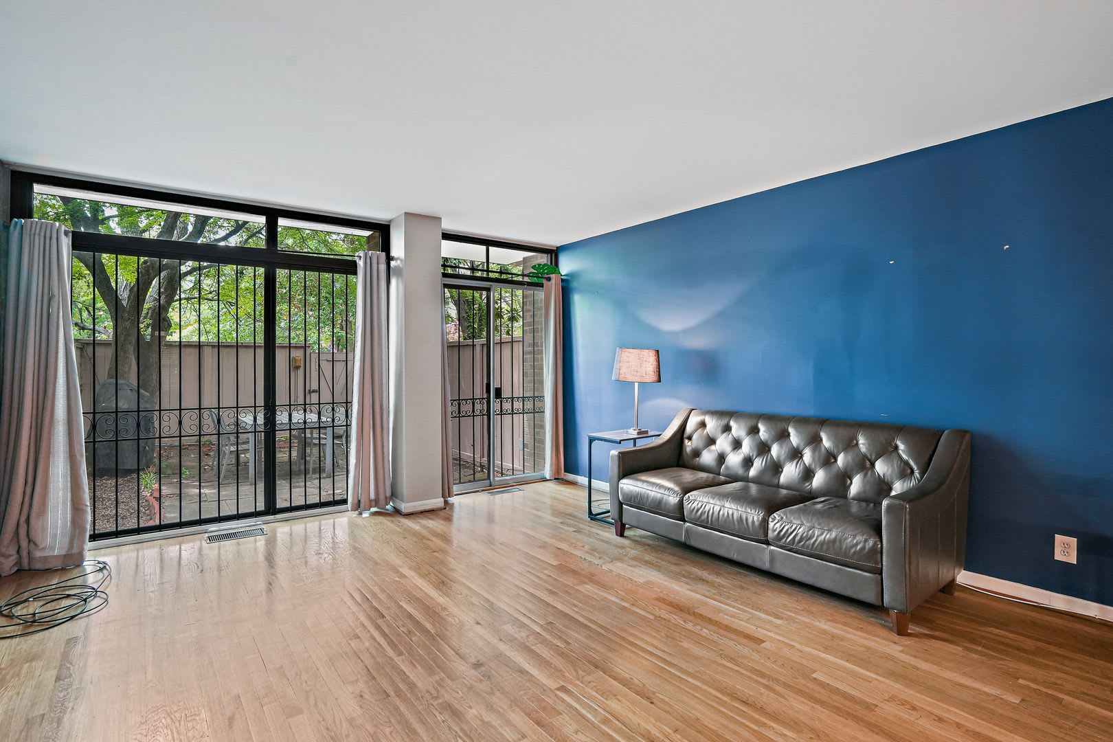 Southwest Townhouse Three Levels Backyard Common Space – photo 2