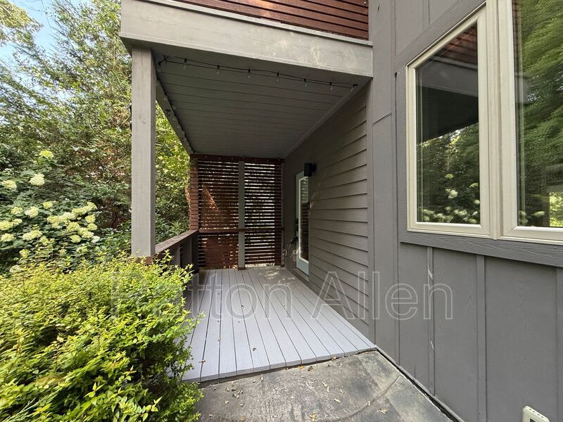 92 Hibriten Dr – photo 2